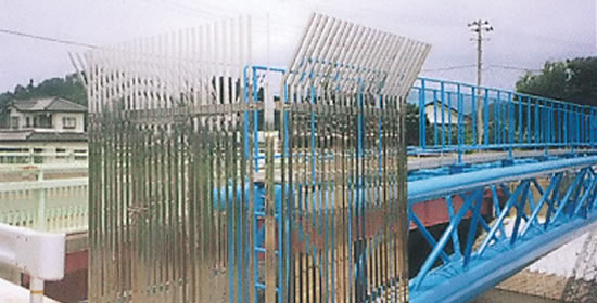 ステンレス防護柵の写真